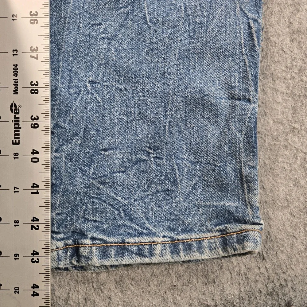 Levis Jeans Mens 34x32 (tag 34x34) Blue Wash Relaxed Straight Distressed Denim